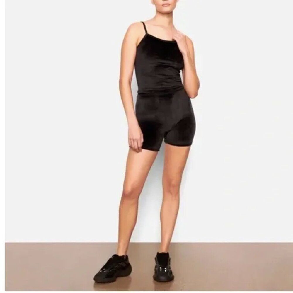 SKIMS black velour velvet French cut high waisted rise lounge biker shorts